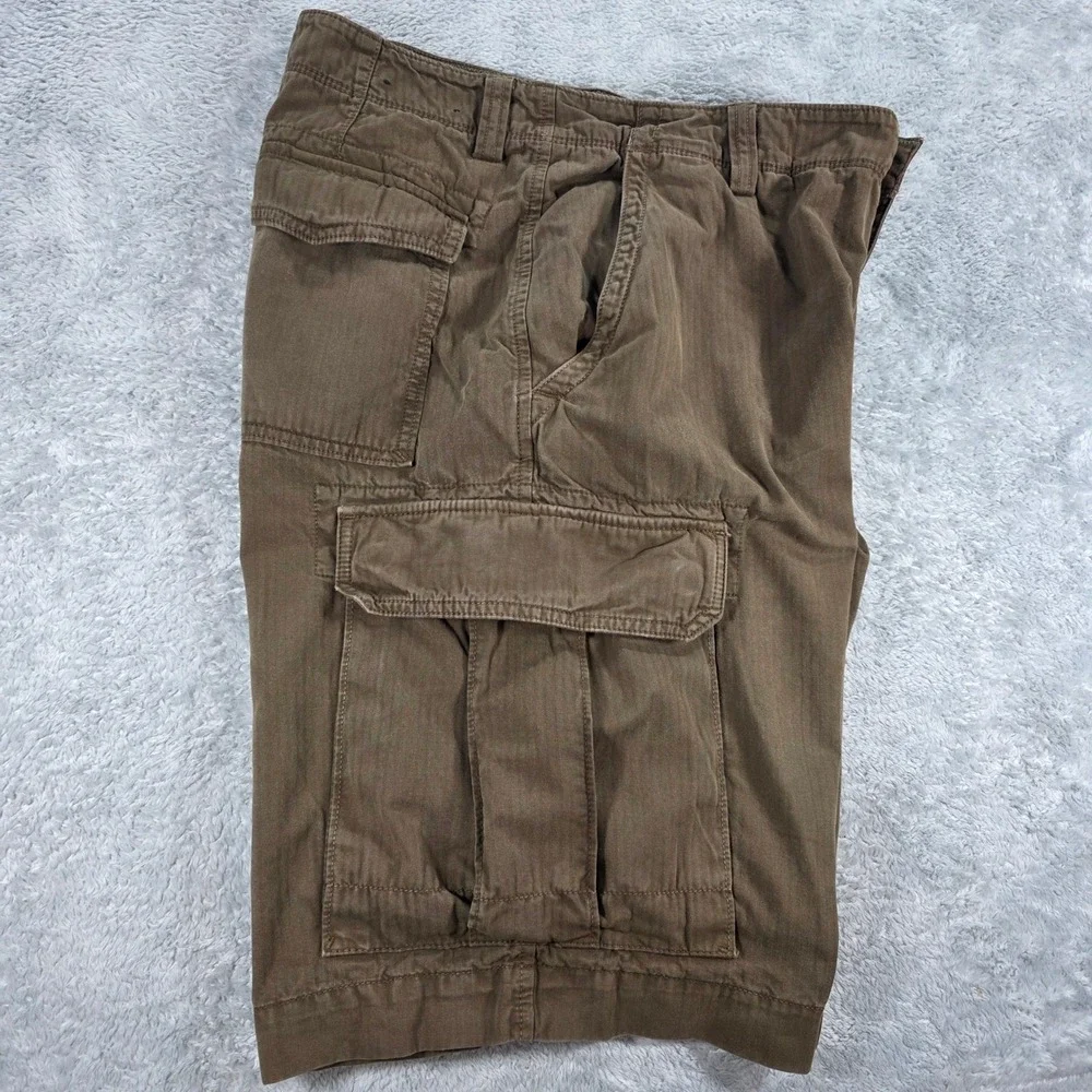 Banana Republic Garment Dye Relaxed Fit Cargo Shorts Brown 32 Mens Utility